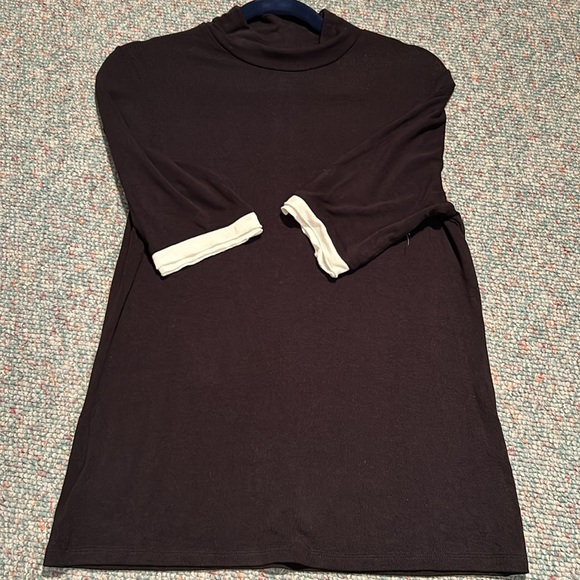 NWOT Ann Taylor medium mock neck short sleeve shirt - Picture 10 of 10